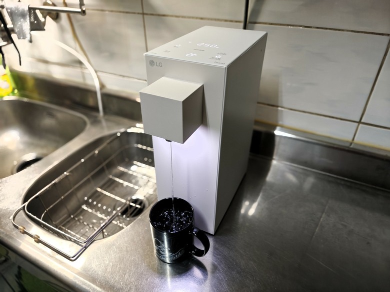 換機兩週心得分享 LG PuriCare&trade; 淨水 Bar 桌上型瞬熱飲水機