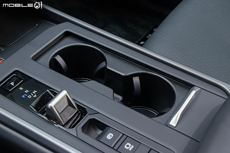 Lexus ES 500e 大改款試駕｜瑕不掩瑜的進化，用誠意再戰市場！