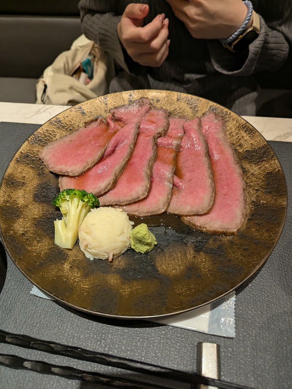 【不是遊記 - 20】 東京的浮華虛幻與潮流藝術--麻布台之丘、TeamLab及SKY CAFE