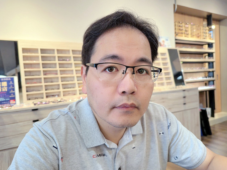 [開箱] 台南 CP 值神店！3000 元搞定老爸生日禮物，多焦+變色一副配到好