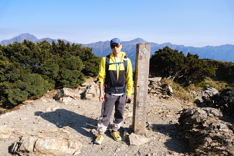 【合歡山東峰】絕美的登山步道與高山杜鵑花