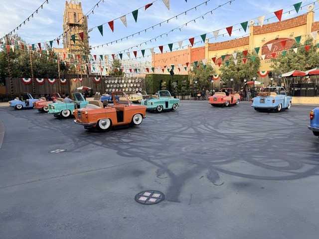 (2026 April) 🇺🇸 🏰 卅五年之後 再遊 狄斯耐樂園 Disneyland 🇺🇸👸🏻