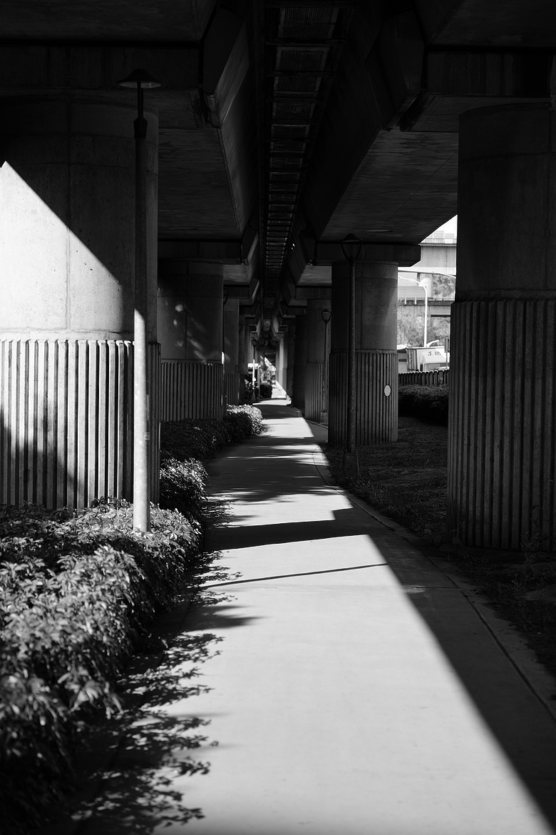 點我看大圖 Tamron 35-100mm F2.8 DiIII VXD(A078)評測報告|極致輕量化之作、「人像/旅遊」通吃的全能之選!