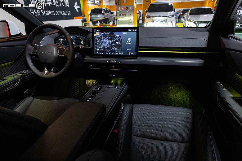 Lexus ES 500e 大改款試駕｜瑕不掩瑜的進化，用誠意再戰市場！