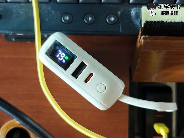 點我看大圖 開箱|【POLYBATT】H20 白沙屯媽祖聯名款 10,000mAh 20W 行動電源 - 神明欽點之作,防火防爆、有線充電、無線充電、台灣製造通通有!