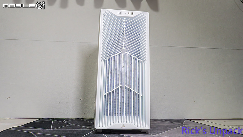 【開箱】緊湊卻擴充性十足 | CORSAIR 3200D RS ARGB WHITE