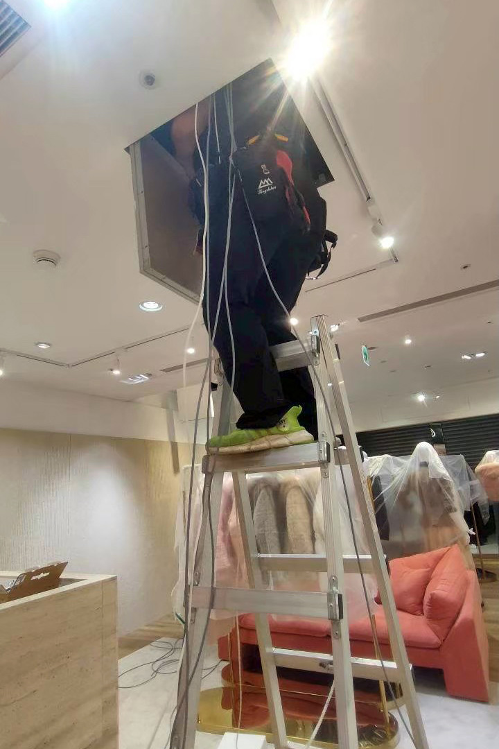 【高雄監視器】開店一定要裝｜專業牽線安裝＋細心防塵施工紀錄