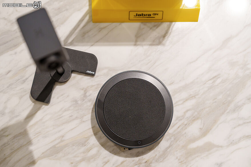 完善混合辦公領域產品布局 Jabra 在台推出 Evolve3 系列耳機與 PanaCast Room Kit 視訊會議系統