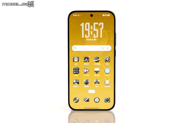 POCO X8 Pro 鋼鐵人限定版開箱圖賞|黑金裝甲上身,鋼鐵人聯名機強勢回歸!