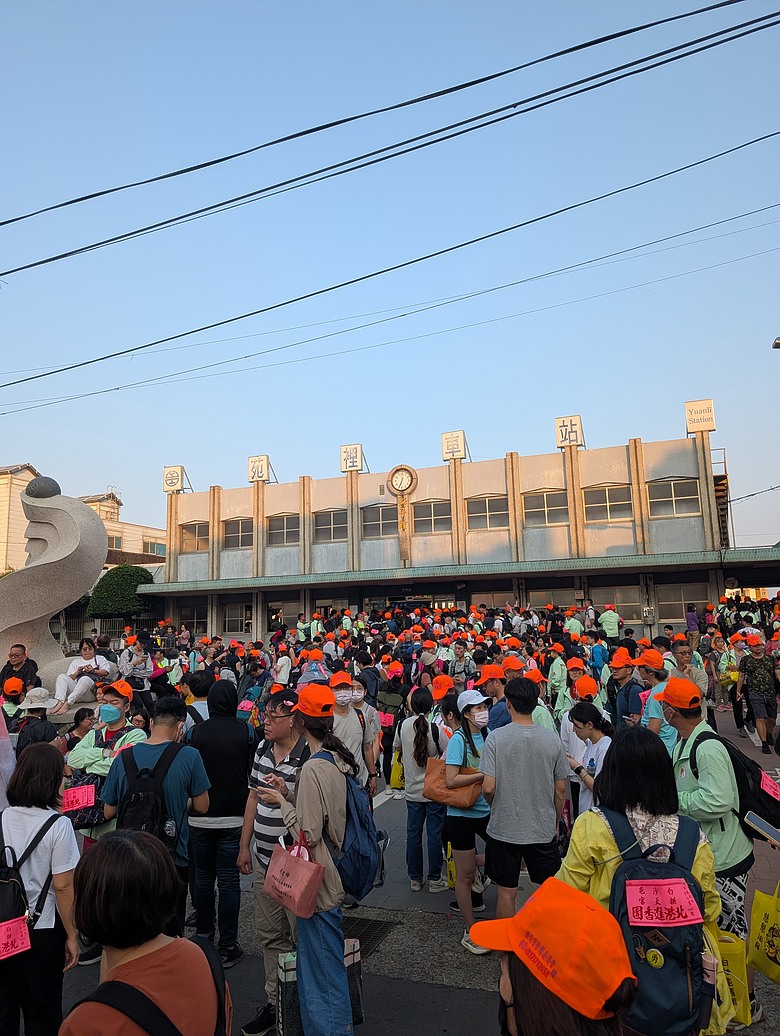 點我看大圖 2026 進香大白 白沙媽進香 地表最強的散步之旅 熱血熬夜12小時