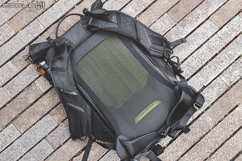 PGYTECH OnePro Ultralight 長期體驗｜機能美學與登山級背負的完美融合！
