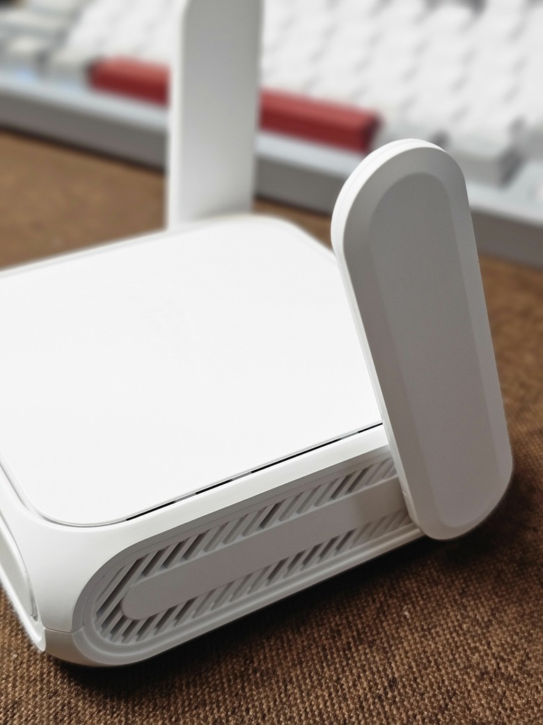 ASUS BE58 Go 隨身小型WiFi 7基地台開箱