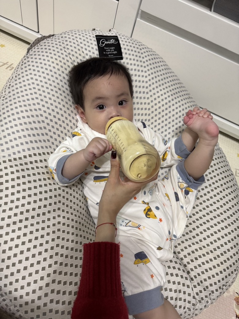 Gunite 寶寶懶骨頭包覆機能親子互動窩