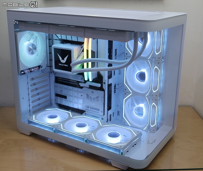 ZenFan 加持 FSP 全漢 270 度 M580 PRO 美型海景