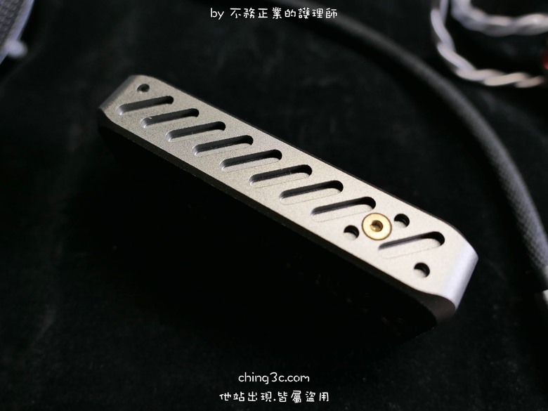 Fangsound 芳聲樂 Prometheus 普羅米修斯 DAC AMP:專治難推耳機,小尾巴裡的巨人族