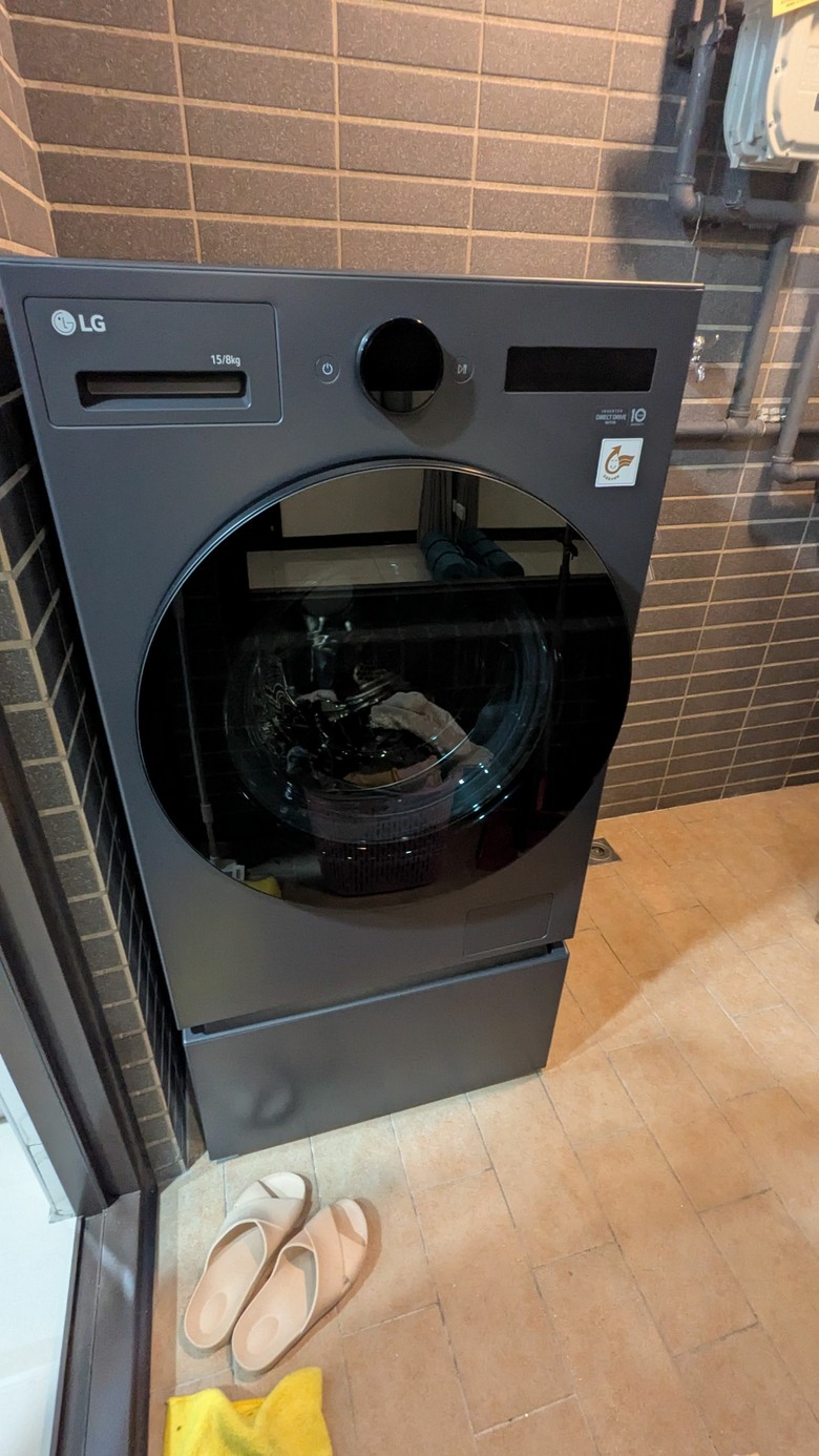 【開箱文】質感黑系智慧 LG 洗衣機WD-S15NDB+抽屜櫃LWP-25N14 從外觀到智慧功能全面升級