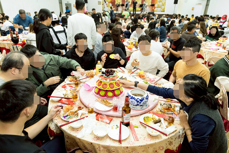[心得] 終於整理完這桌南台灣道地辦桌！三代傳承總鋪師手藝，龍蝦、蟳肉米糕吃到超撐