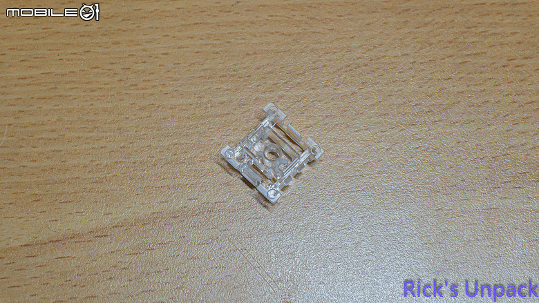 【開箱】磁軸機械軸雙重並行 | Glorious GMMK 3 HE 75 WHITE