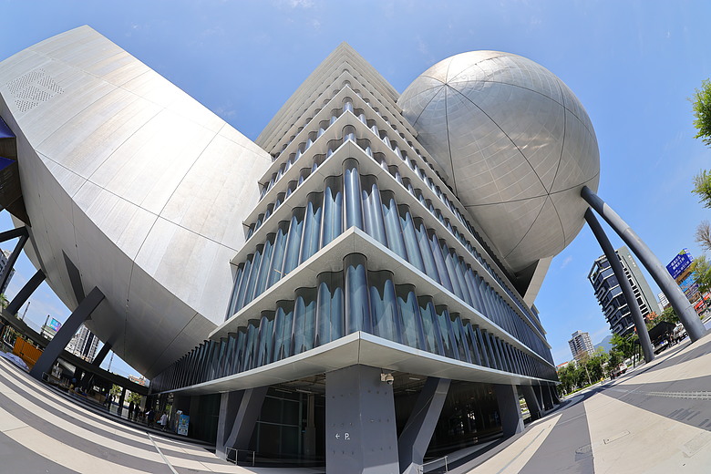 Canon RF 7-14mm F2.8-3.5L Fisheye STM 評測報告｜當圓周遇上對角線、探索 190° 的極限視覺張力！