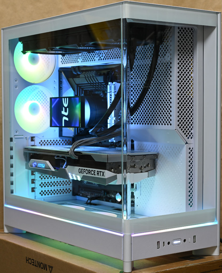 點我看大圖 MONTECH DESIGN HS02 PRO機殼開箱