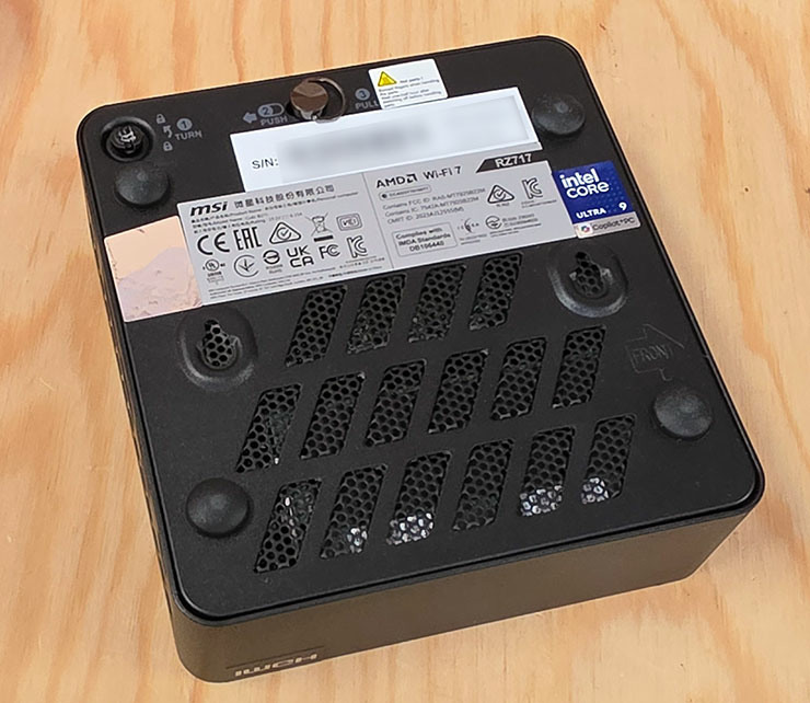 龍蝦與愛馬仕的新家！MSI Cubi NUC AI+ 3MG 開箱心得：全新 Intel Core Ultra Series 3 處理器效能優，輕鬆部署本地端 LLM，打造個人 AI Agent 工作站！