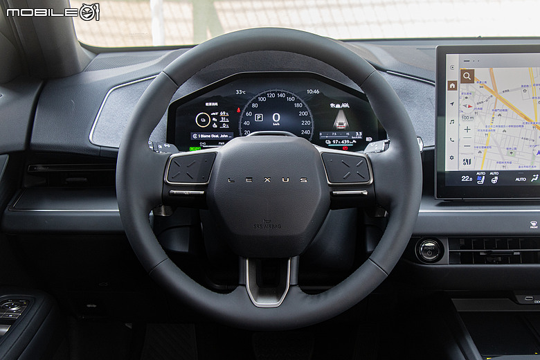 Lexus ES 500e 大改款試駕｜瑕不掩瑜的進化，用誠意再戰市場！