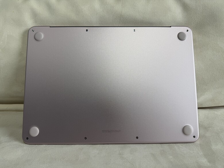 開箱 MacBook Neo 姻粉色 256GB 台灣公司貨 4/24