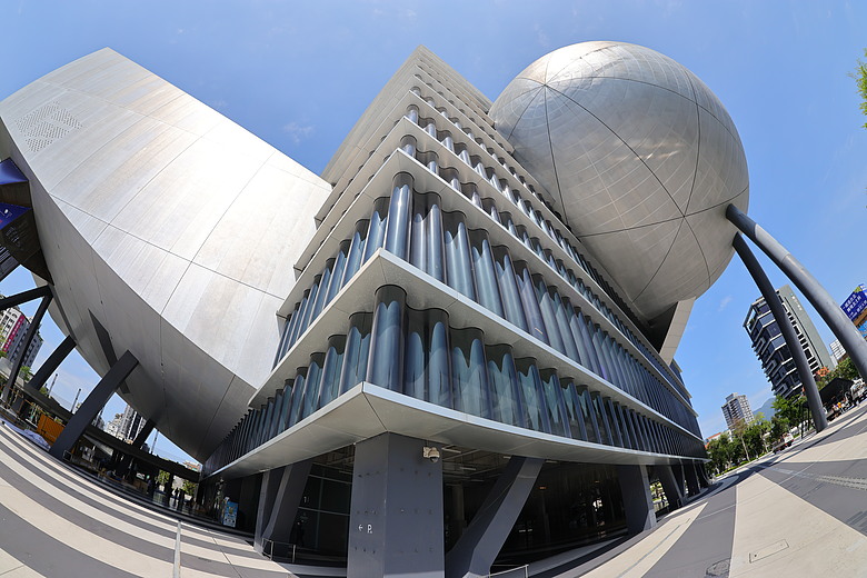 Canon RF 7-14mm F2.8-3.5L Fisheye STM 評測報告｜當圓周遇上對角線、探索 190° 的極限視覺張力！