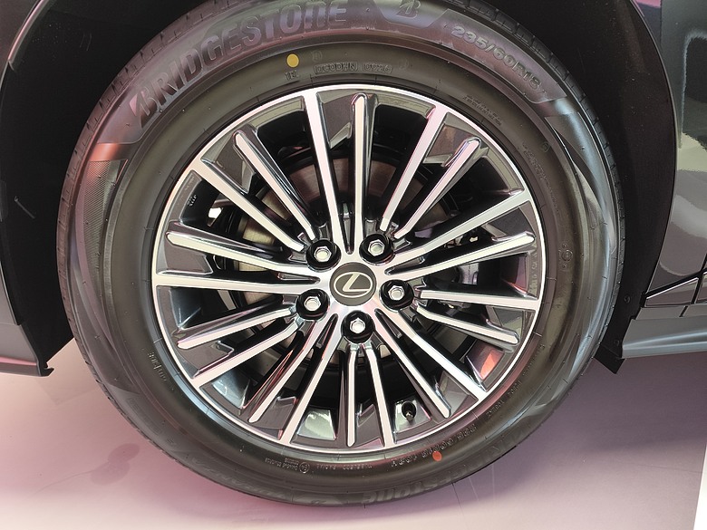 2026 LEXUS ES300H 新車展間直擊!!
