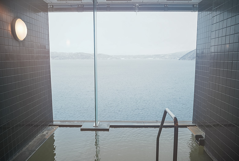2026 北海道12天小蜜月 (下)『白老町隱藏景點、洞爺湖奢華湖景飯店 & 函館百萬夜景』
