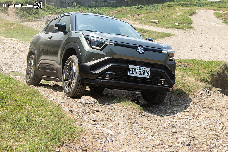 Suzuki e Vitara ALLGRIP-e 試駕｜不隨主流起舞的純電異類！