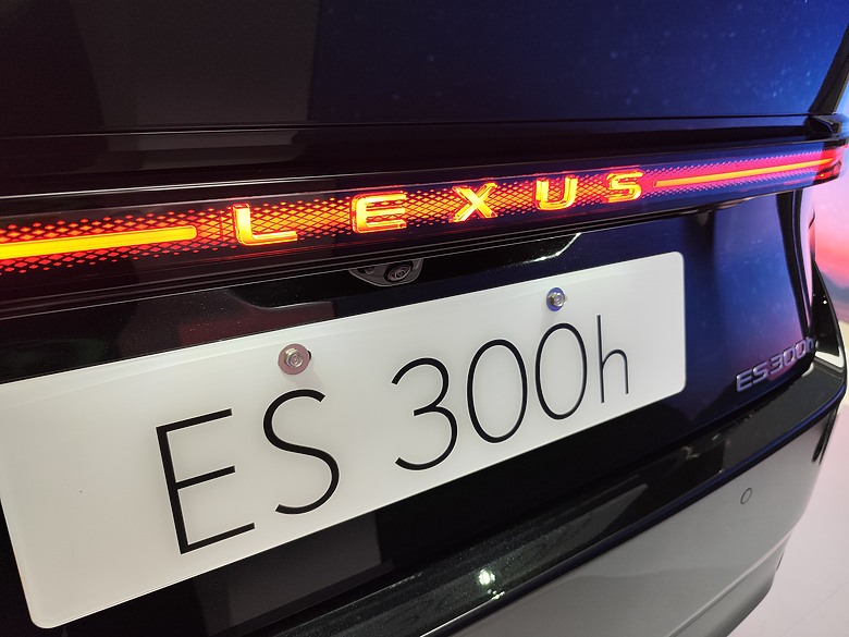 2026 LEXUS ES300H 新車展間直擊!!