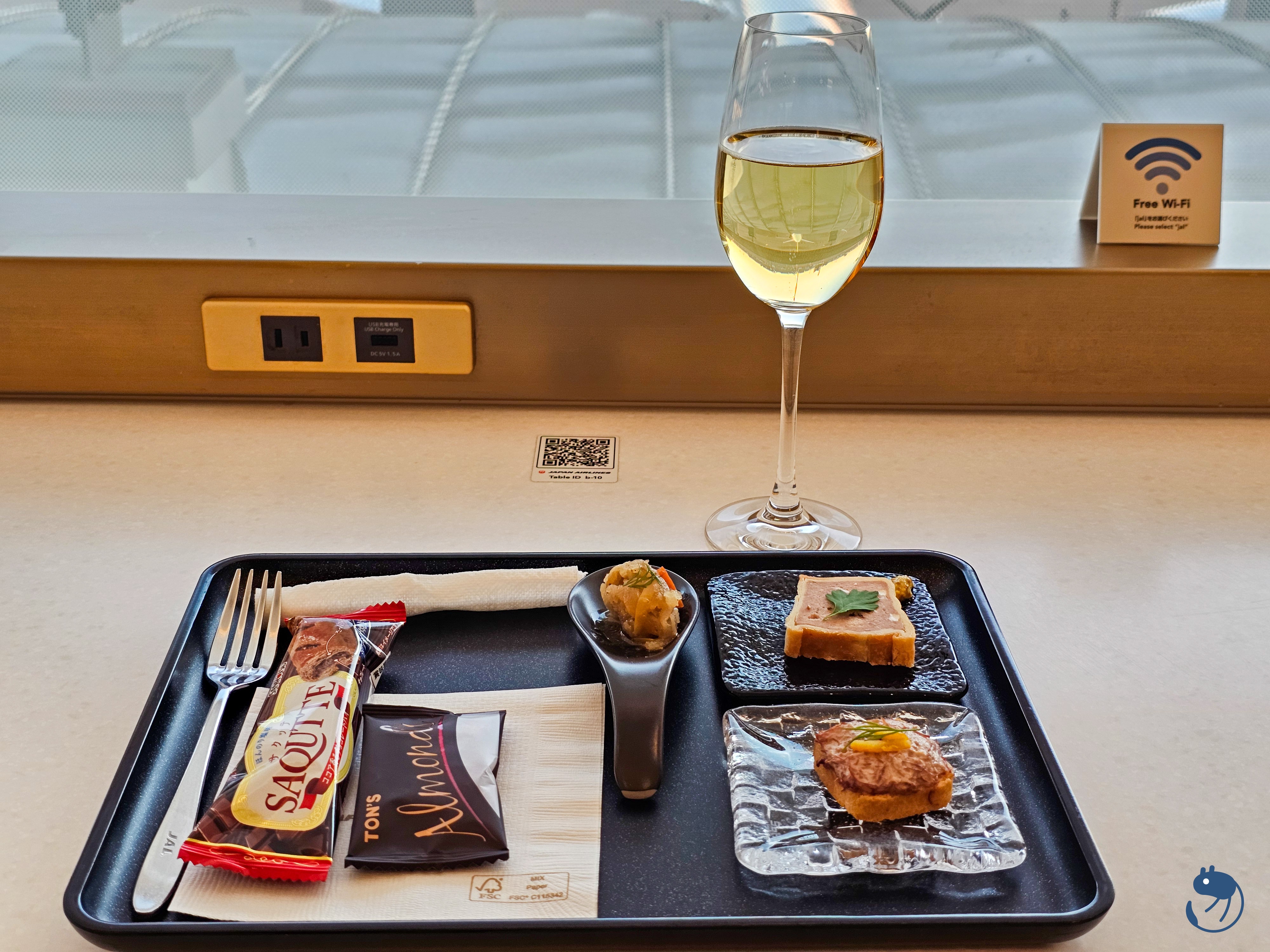 日本-東京|日本航空東京羽田機場頭等貴賓室 First Lounge 體驗紀錄