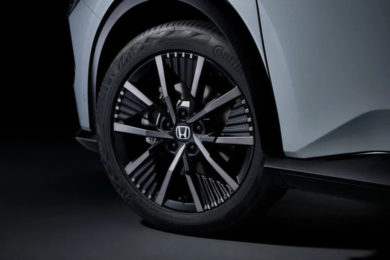 Honda 第四代 Insight 純電亮相 535 公里續航成跨界休旅！