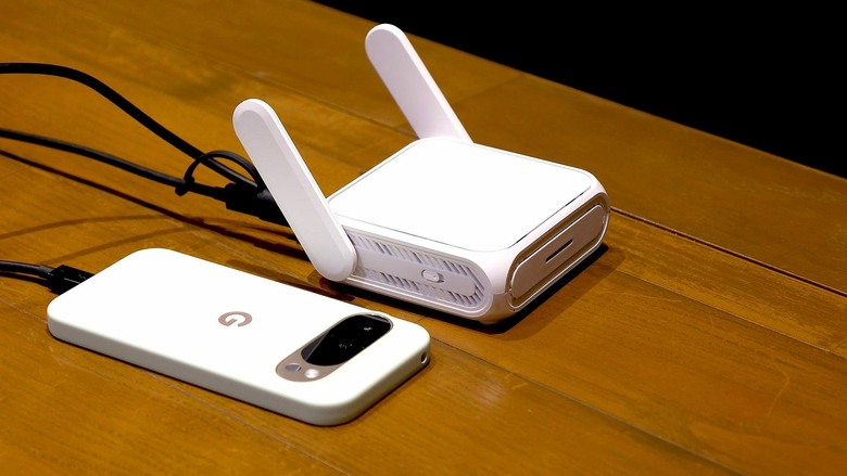 點我看大圖 USB-C 供電的路由器 ASUS RT-BE3600 Go 隨身攜帶 WiFi 7