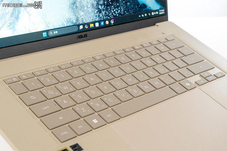 ASUS Zenbook A16 體驗｜高通 X2 Elite Extreme 入陣，1.2Kg 輕薄筆電解鎖 3A 遊戲可能性！