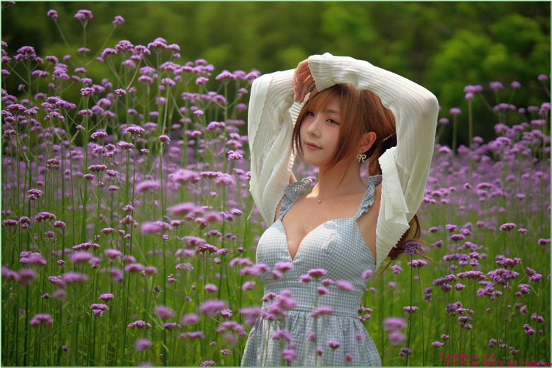 【 一言難盡 -- 言兒 】拍仙女棒快門壓光，閃燈壓得了日光但壓不住走光