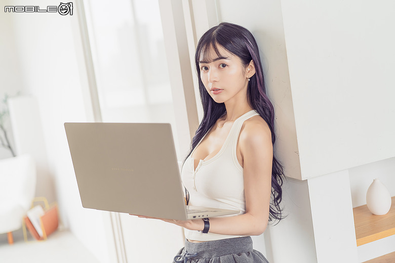 ASUS Zenbook A16 體驗｜高通 X2 Elite Extreme 入陣，1.2Kg 輕薄筆電解鎖 3A 遊戲可能性！