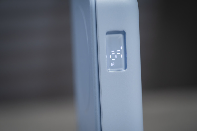 【開箱測試】Xiaomi 磁吸支架行動電源 10000 7.5W ｜磁吸、支架、自帶線一次到位