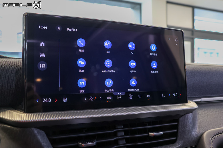 Ford Explorer 實車巡迴展示現場賞析｜美製經典七人座休旅挑戰國內大型SUV市場！