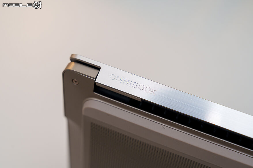 HP OmniBook Ultra 14|輕薄便攜的高效行動美學筆電