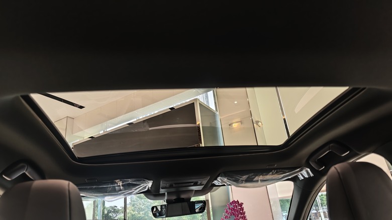 趕在第一天來欣賞All New Lexus ES300h的心得分享