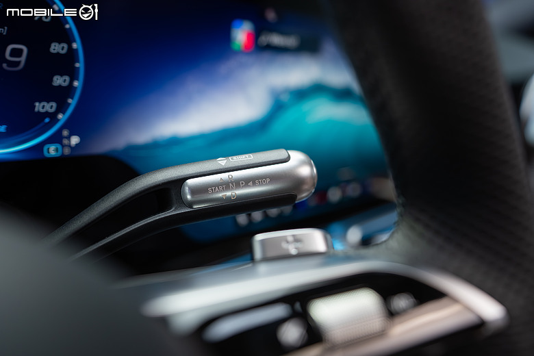 全新Mercedes-Benz純電C-Class葡萄牙直擊|近800公里續航,質感更勝以往!