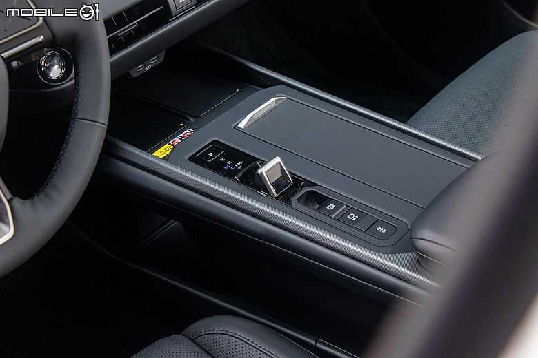 Lexus ES 500e 大改款試駕｜瑕不掩瑜的進化，用誠意再戰市場！