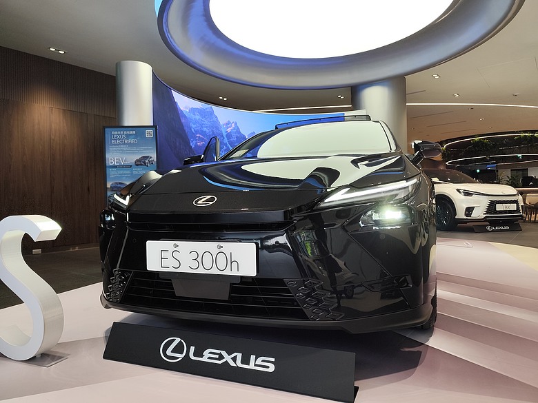 2026 LEXUS ES300H 新車展間直擊!!