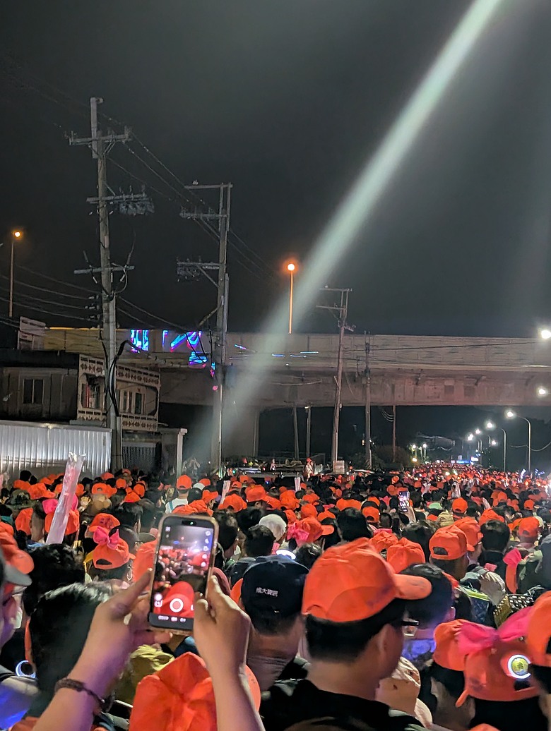 點我看大圖 2026 進香大白 白沙媽進香 地表最強的散步之旅 熱血熬夜12小時