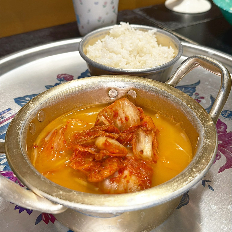【台南美食】韓湘辣年糕：韓式料理竟然不用100元？炸醬麵＋拉波奇開箱