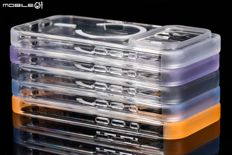 ClearX,犀牛盾, 五色透明殼疊疊樂展示