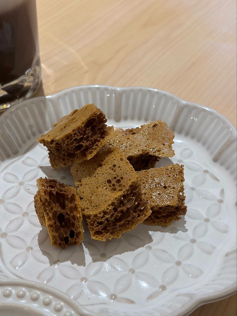台北士林美食】花嶼輕食館必吃！北海道干貝麵疙瘩＋剝皮辣椒雞麵