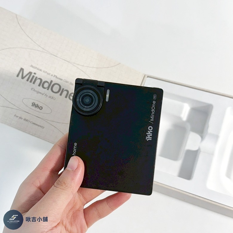 這真的是手機？小到我以為是玩具…｜開箱 iKKO Mind One Pro